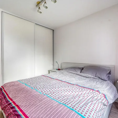 Bright House Ideal For Exploring