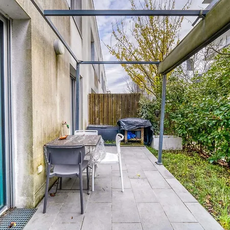 Bright House Ideal For Exploring