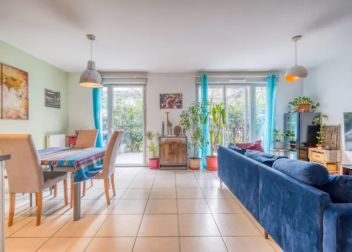 Bright House Ideal For Exploring Bordeaux