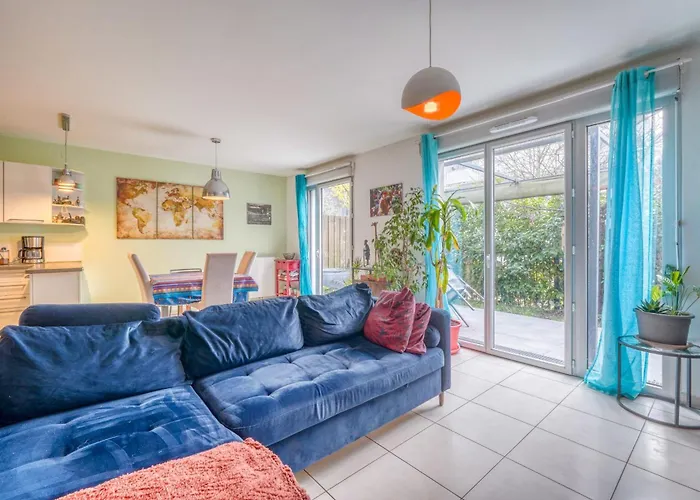 Bright House Ideal For Exploring בית נופש